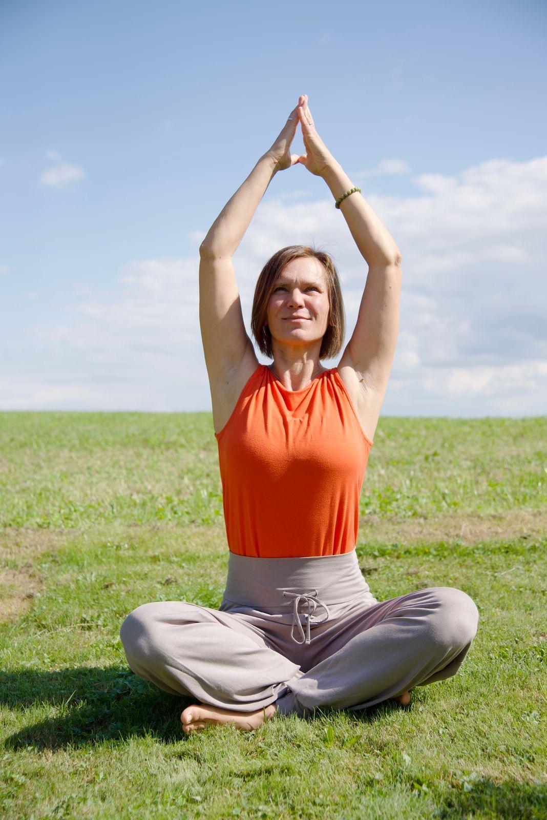 Gabi, Yogalehrerin für Calm Down Yoga